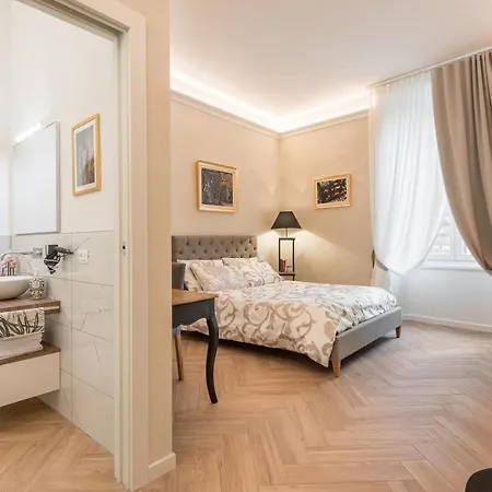Classic Chic - Citta Alta Apartament *