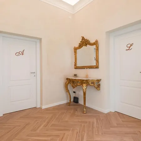 Classic Chic - Citta Alta Бергамо