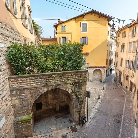 Classic Chic - Citta Alta