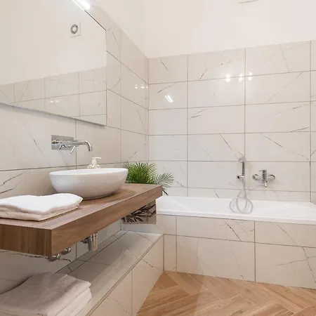 Classic Chic - Citta Alta