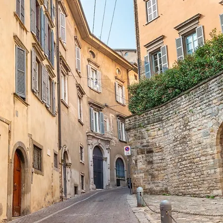 Classic Chic - Citta Alta