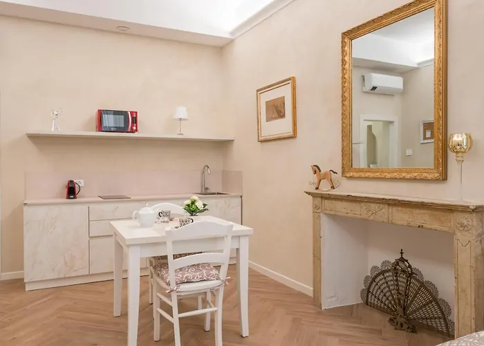 Classic Chic - Citta Alta Daire